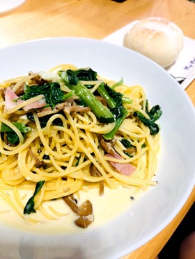 ほうれん草のクリームパスタ