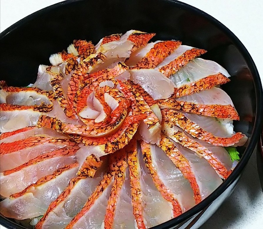 金目鯛の炙り刺身丼の画像