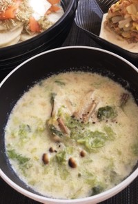 牡蠣とあおさの豆乳スープ