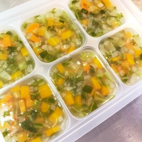 【離乳食後期】野菜たっぷりスープ