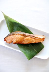 定番料理、シンプル簡単な【鮭の幽庵焼き】
