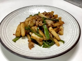 長芋とピーマンのピリ辛炒め