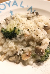 牡蠣のチーズリゾット〜残りご飯で