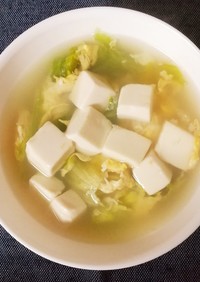 豆腐とレタスのかき玉スープ