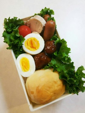 お弁当(11/14)ディナーロールパン