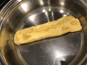卵一個で玉子焼き☆