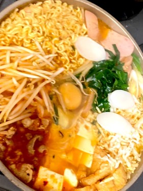 辛ラーメンで簡単プデチゲ