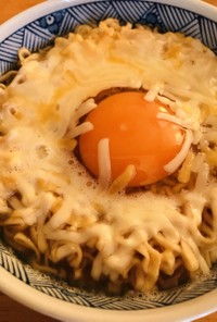 アレンジ★チーズ＆たまご・チキンラーメン