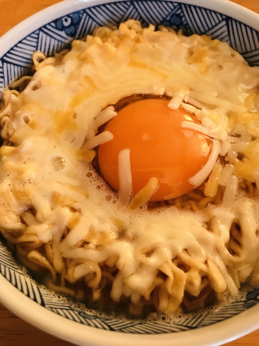 アレンジ★チーズ＆たまご・チキンラーメンの画像