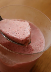 苺のプリン風デザート