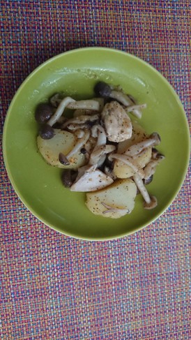 鶏肉の簡単バジル炒め☆