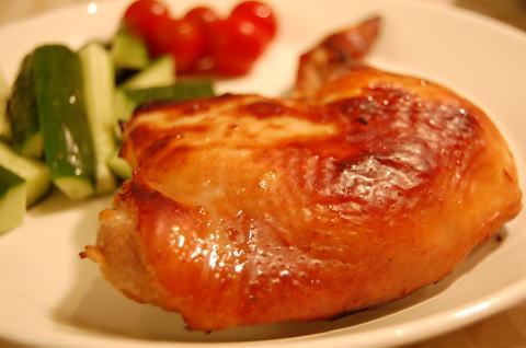 骨付きの鶏もも肉のオーブン焼きの画像