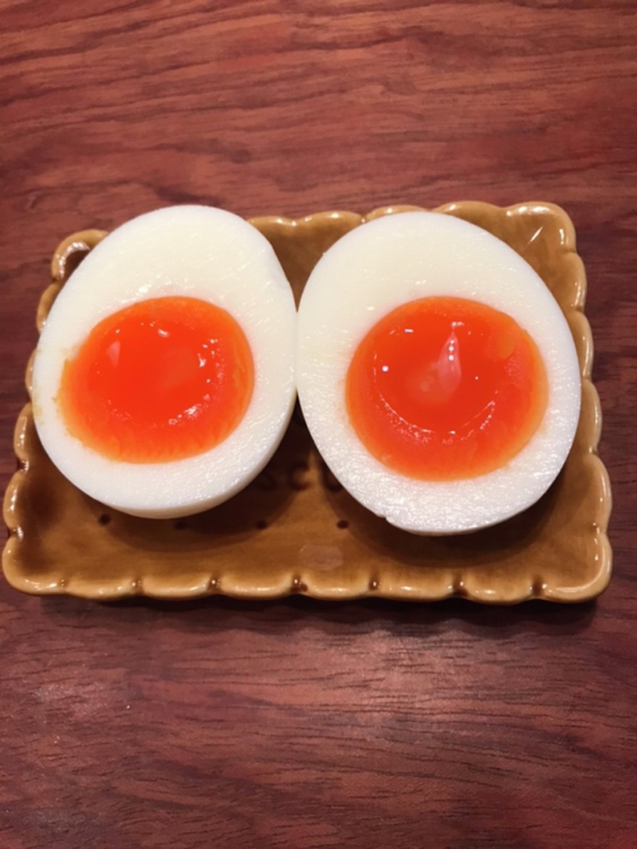 簡単！完璧な半熟卵の作り方（ゆで卵）の画像