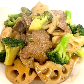牛肉とレンコンのオイスターソース炒め