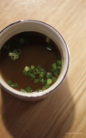 簡単♪高野豆腐の粉で即席!わかめスープ