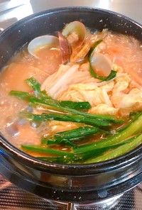 あさりと豆腐の胡麻が香るチゲ風スープ