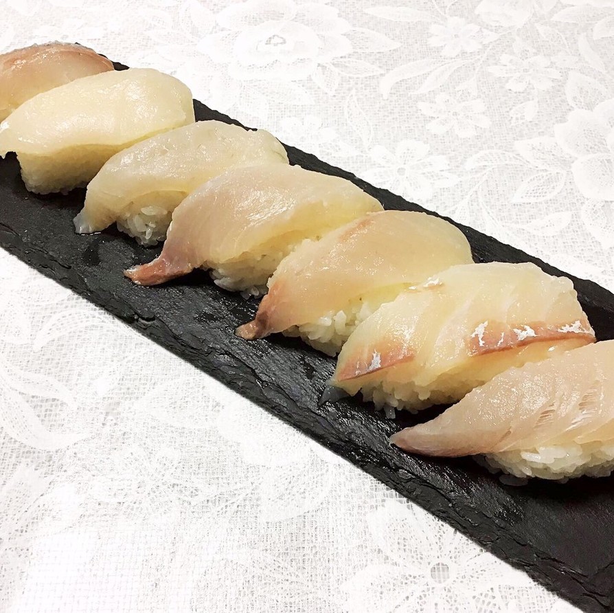カンパチの握り寿司　簡単の画像