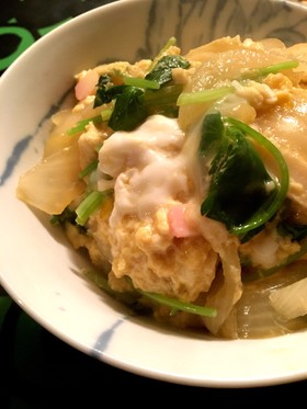 玉ねぎと三つ葉のふわとろたまご丼