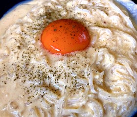 糖質オフの糸こんにゃくでカルボナーラ
