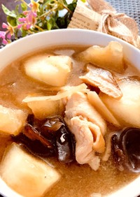 冬瓜、鶏肉とキクラゲのスープ