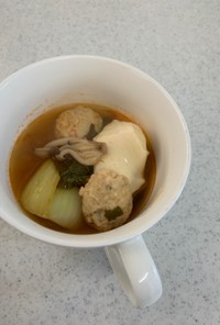 小松菜と肉団子のキムチスープ