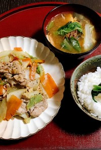 白菜と豚肉炒め定食