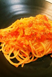 蟹のトマトクリームスパゲッティ