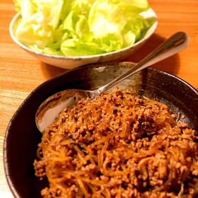 簡単☆肉味噌☆ レタス包み