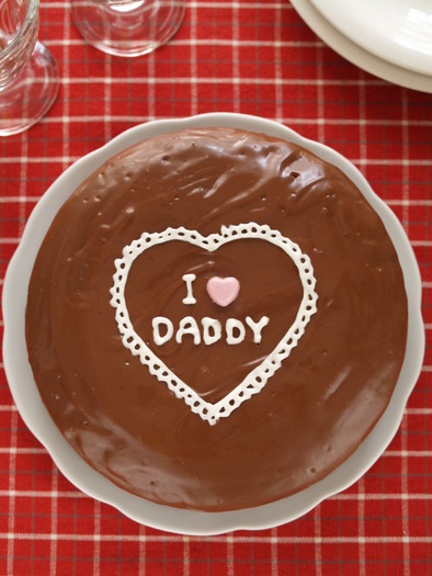 I♡DADDY チョコレートケーキの写真