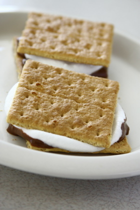 レンジで簡単♪ s'more