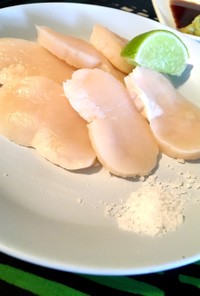 タイラギ貝の刺身はライムと岩塩がうまい！