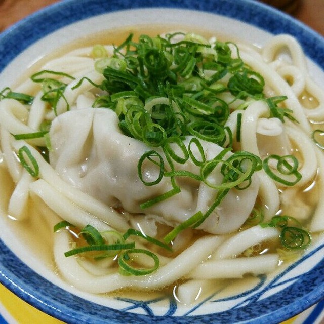 みんみん餃子うどん レシピ 作り方 By Kankan18 クックパッド 簡単おいしいみんなのレシピが349万品