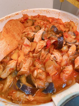 とっても簡単!鶏肉と野菜のラタトゥイユ