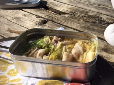 メスティンで豚肉と白菜のミルフィーユ鍋の写真
