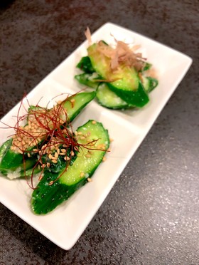 簡単★切る揉むのみ★塩麹きゅうりの浅漬け