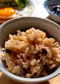 美味しいから続けられる小豆玄米ご飯