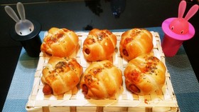 シンプル材料のウインナーロール