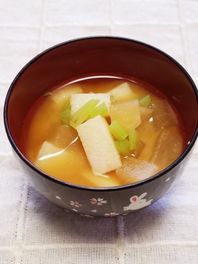 ☆大根・長芋のコロコロ味噌汁☆の写真