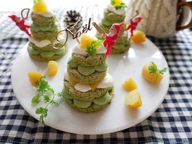 抹茶のツリーケーキ