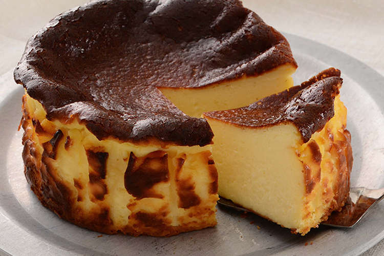 バスク風チーズケーキ レシピ 作り方 By クラフトチーズ クックパッド 簡単おいしいみんなのレシピが355万品