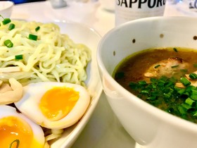 超濃厚!圧力鍋で豪快煮干しカレーつけ麺♪