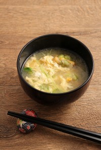 簡単！天ぷらと豆苗のお味噌汁