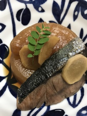 身体の芯から温まるしみしみブリ大根