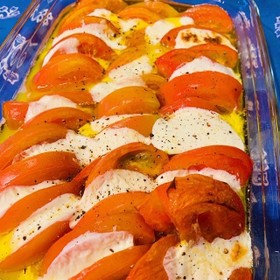 熱々!トマトとモッツァレラのカプレーゼ