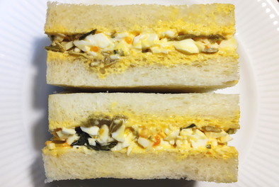 玉子サンド　鮒寿司の飯＆花山葵醤油漬けの写真