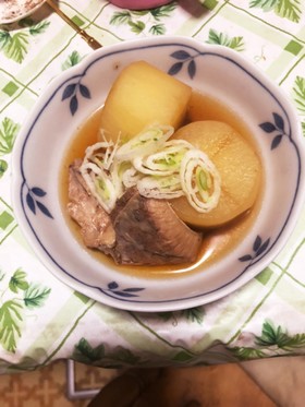 寒い季節にはピッタリ!!ぶり大根!!