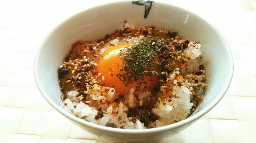旨い♡カリカリカリー卵かけご飯(カレー)の画像