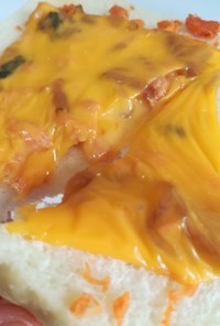 簡単☆朝トースト：福神漬けと鮭フレーク