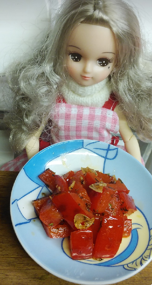 リカちゃん♡ブルガリア料理赤パプリカ炒めの画像