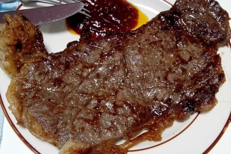 フライパンと魚焼きグリルを使ってステーキ
